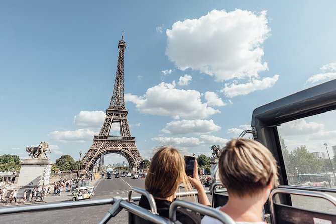 TootBus Paris hop-on hop-off bus • GetYourTickets PARIS