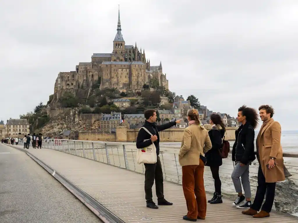 mont saint michel normandy paris daytrip