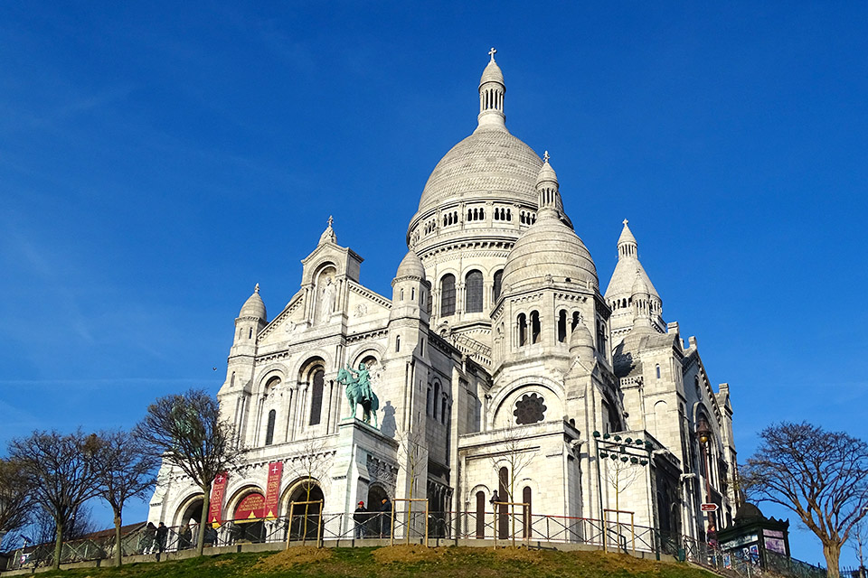 montmartre paris sacre coeur guided tour • GetYourTickets PARIS