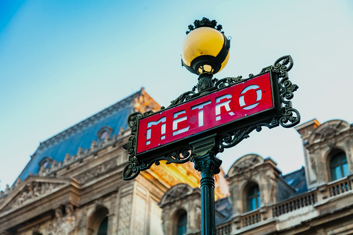paris tickets metro louvre museum