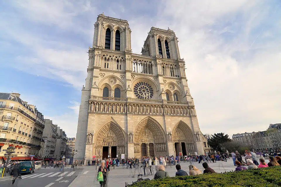 Notre-Dame Cathedrale facade Paris