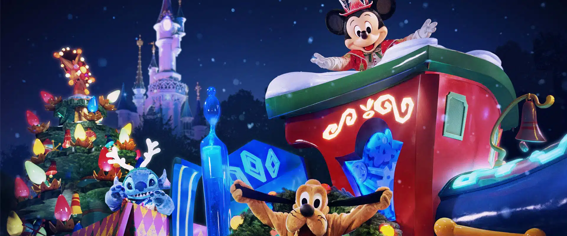 disneyland paris france christmas parade mickey stitch pluto