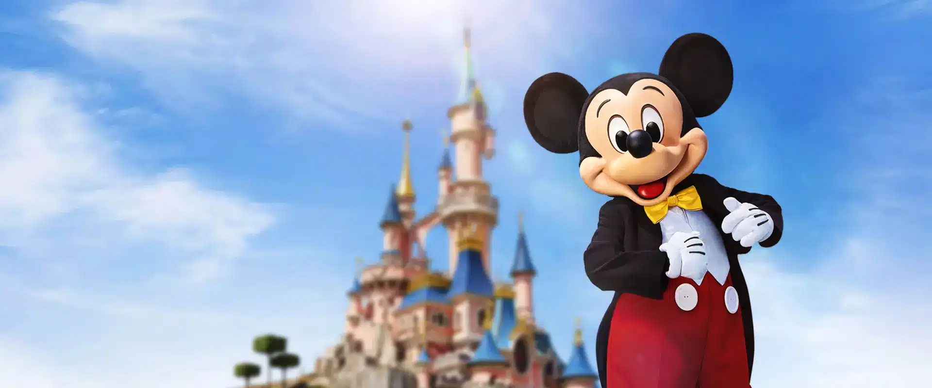 disneyland paris mickey mouse sleeping beauty castle