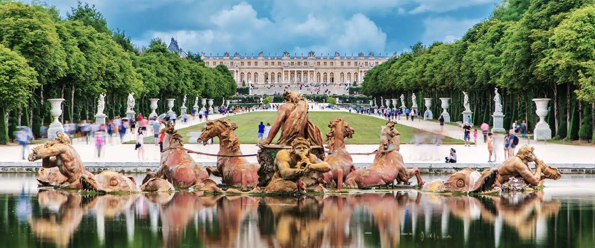versailles paris royal palace architectural gardens
